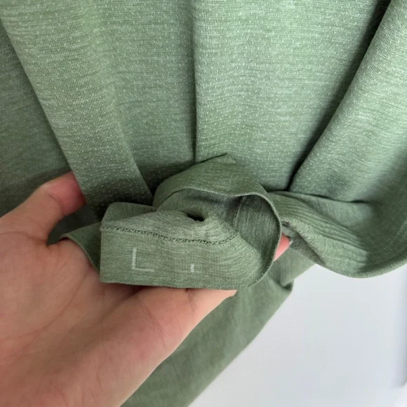 Lululemon Metal Vent Tech Long Sleeve Shirt 2.0 in Green size Men's Large